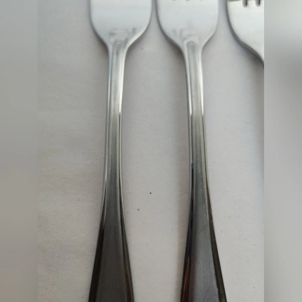 Oneida JOANN JOANNE DINNER FORKS Set of 4 Stainless Frosted Glossy Flatware @
